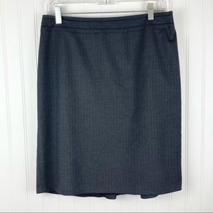 Halogen Gray Pinstriped Skirt Size 8 Career Professional Office Wear